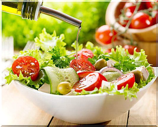 Salad with extra virgin olive oil.