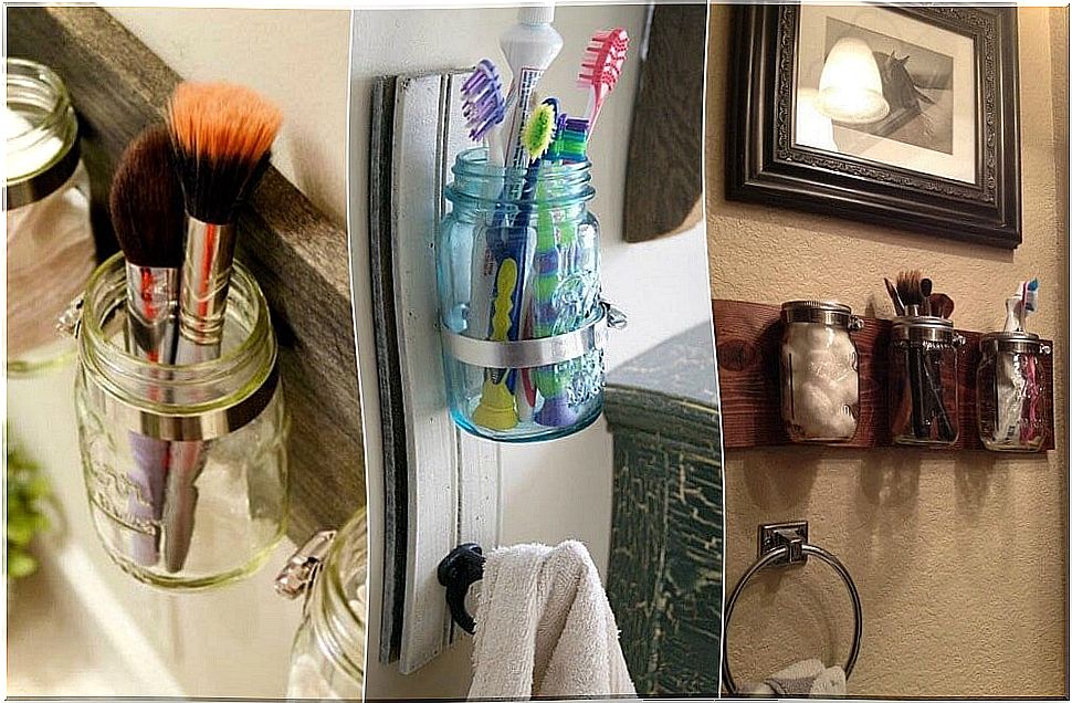 Toothbrush holder with glass jars to decorate a bathroom