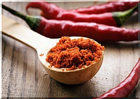 cayenne for natural oil with analgesic action