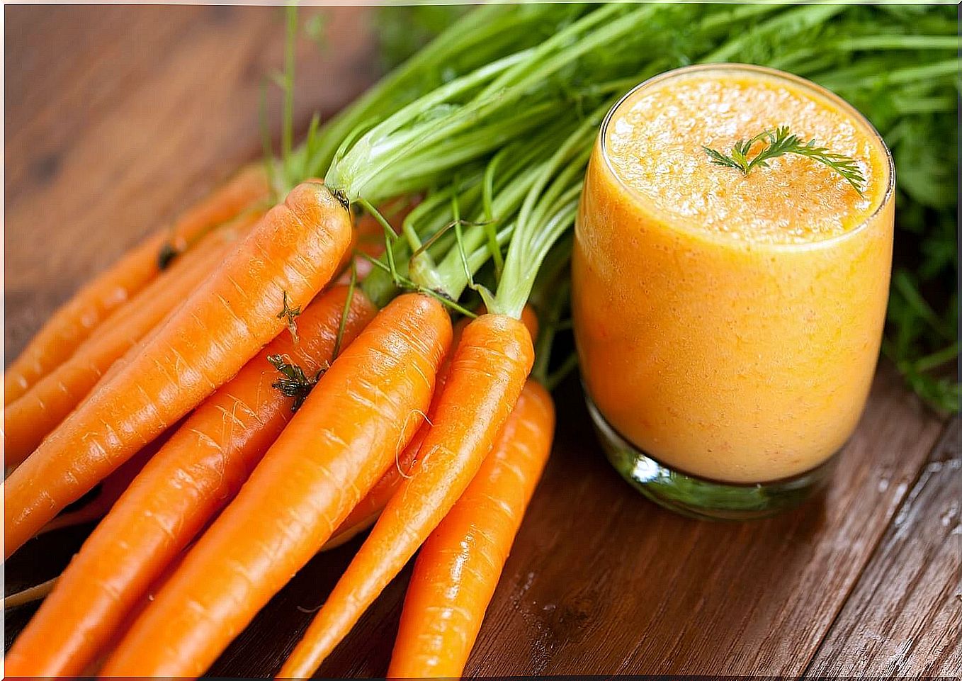 How to make a carrot smoothie at home and what are its benefits