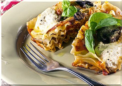 artichoke and prawn lasagna