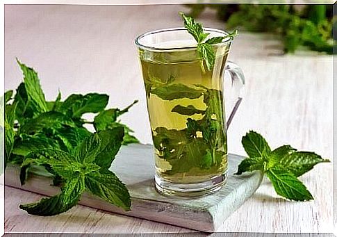 Peppermint tea is also especially useful during flu-like periods.